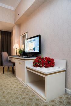 New Plum Garden Seasons Hotel - Shenzhen 珠村 外观 照片